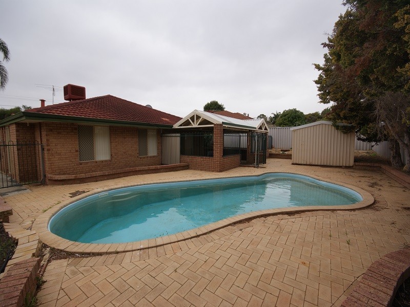 26 Warner Road, Parmelia WA 6167