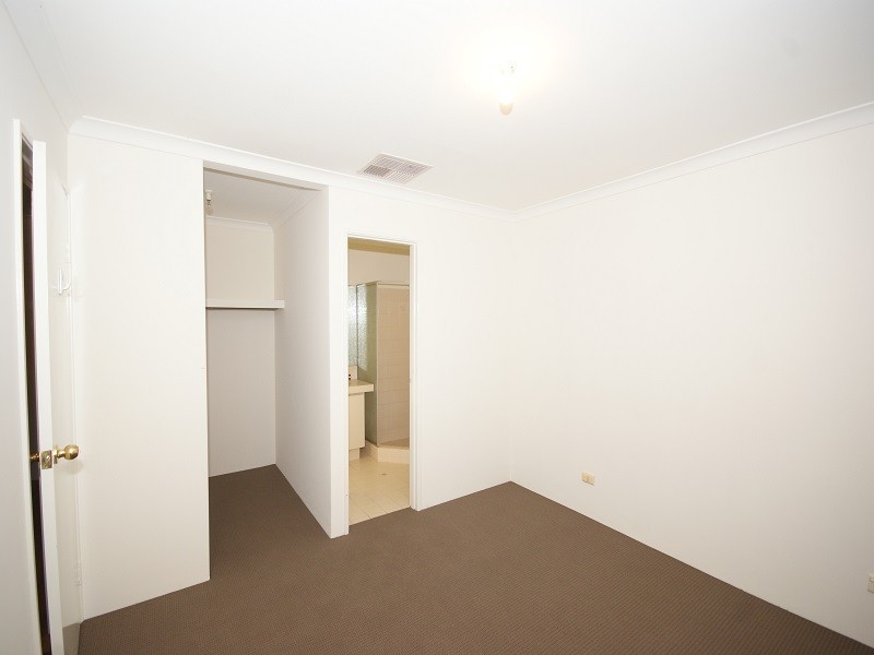 26 Warner Road, Parmelia WA 6167