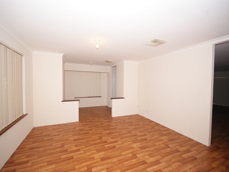 26 Warner Road, Parmelia WA 6167