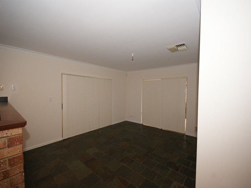 26 Warner Road, Parmelia WA 6167