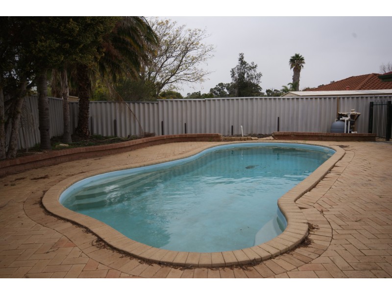 26 Warner Road, Parmelia WA 6167