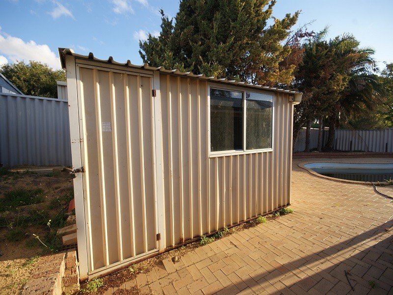 26 Warner Road, Parmelia WA 6167