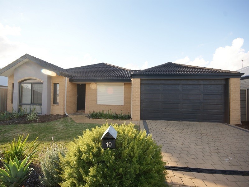 10 Chertsey Way, Wellard WA 6170