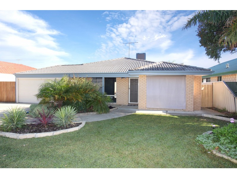 10 Excelsior Meander, Warnbro WA 6169