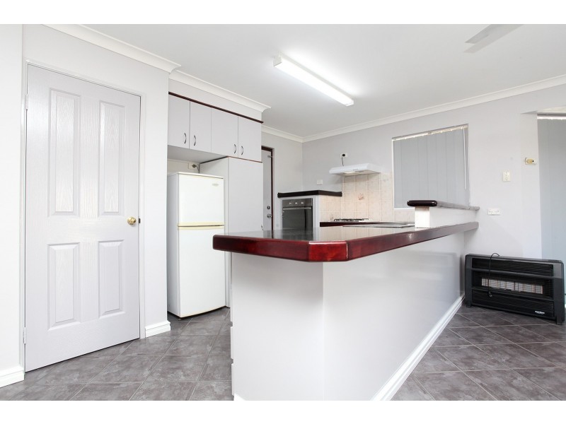 10 Excelsior Meander, Warnbro WA 6169