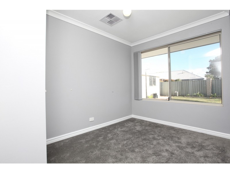 10 Excelsior Meander, Warnbro WA 6169