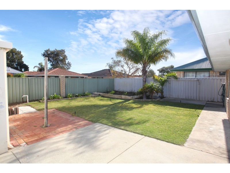 10 Excelsior Meander, Warnbro WA 6169