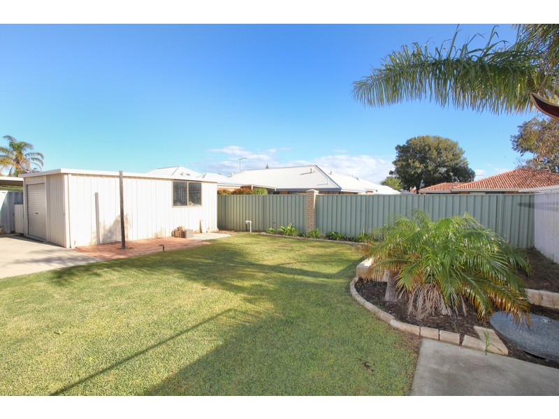 10 Excelsior Meander, Warnbro WA 6169