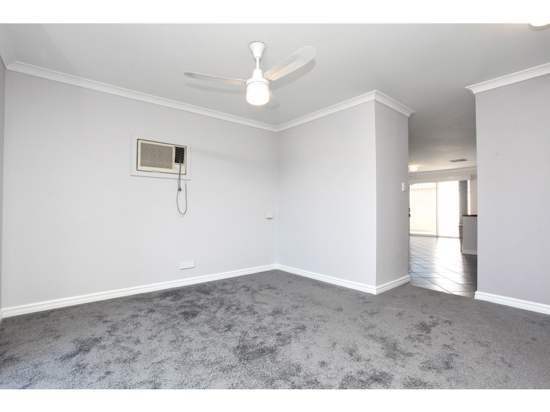 10 Excelsior Meander, Warnbro WA 6169