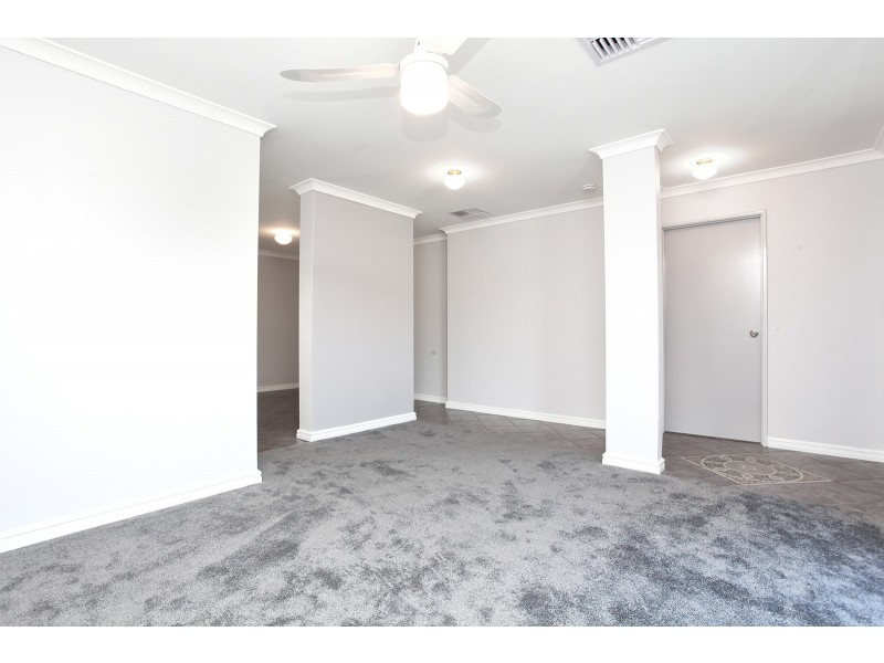 10 Excelsior Meander, Warnbro WA 6169