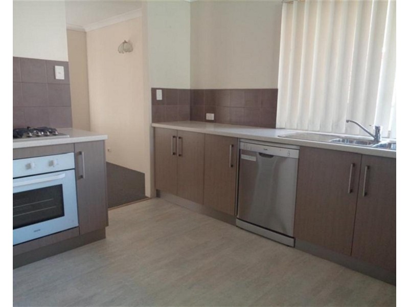 6 Link Way, Cooloongup WA 6168