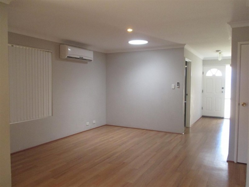 2/25 Penang Loop, Warnbro WA 6169