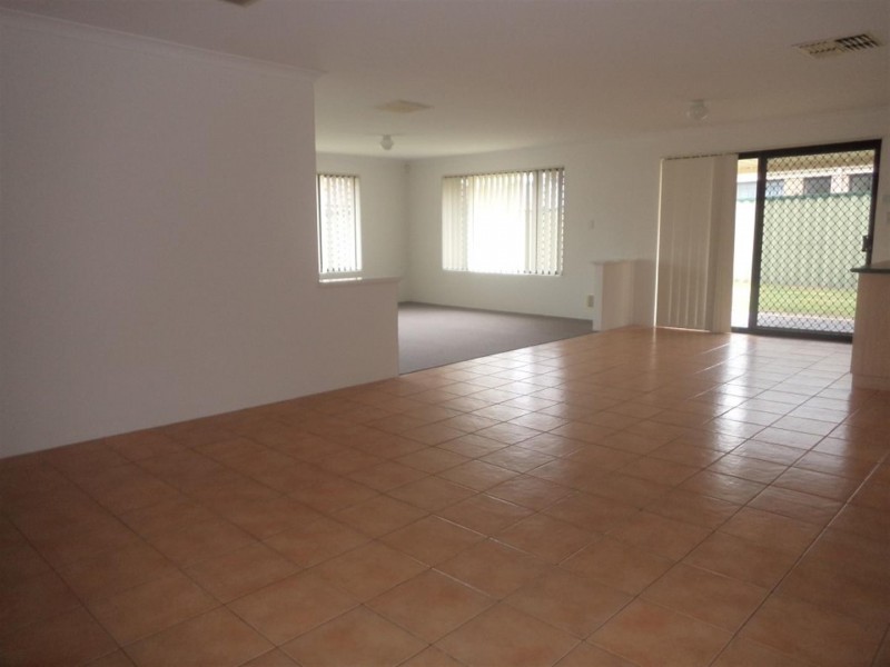 12 Althorpe Crescent, Port Kennedy WA 6172