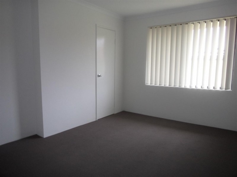 12 Althorpe Crescent, Port Kennedy WA 6172