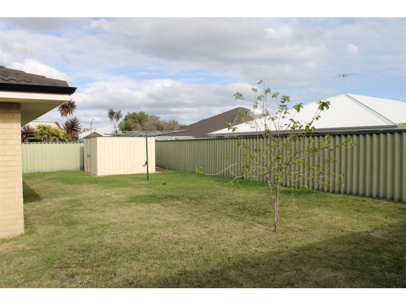 12 Althorpe Crescent, Port Kennedy WA 6172