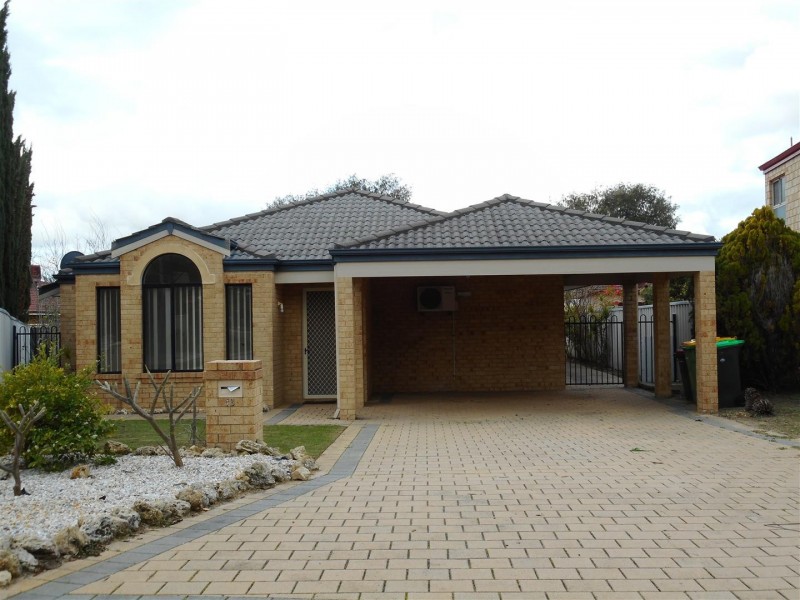 13 Galway Gardens, Warnbro WA 6169