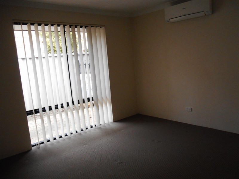 13 Galway Gardens, Warnbro WA 6169