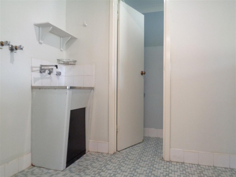 73  June Road, Safety Bay WA 6169