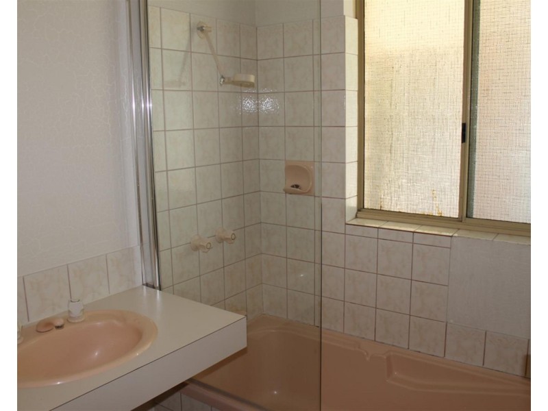 4 Baker Court, Waikiki WA 6169