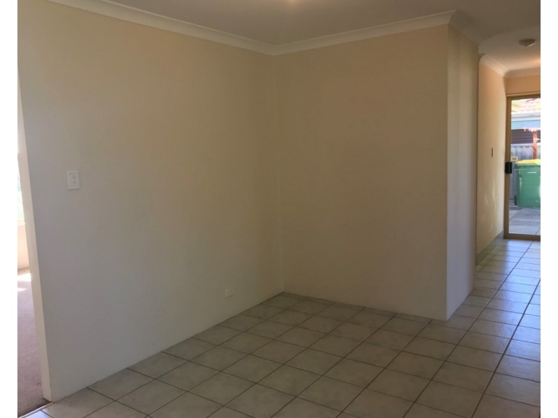 4 Baker Court, Waikiki WA 6169