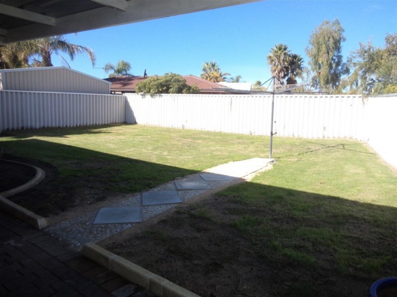 6 Bondi Crescent, Warnbro WA 6169