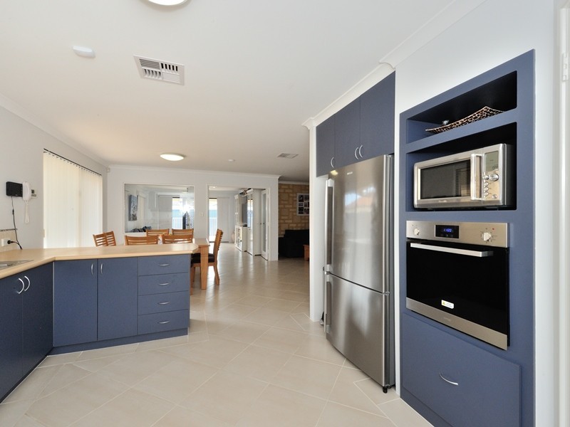22 Baltimore Gardens, Port Kennedy WA 6172