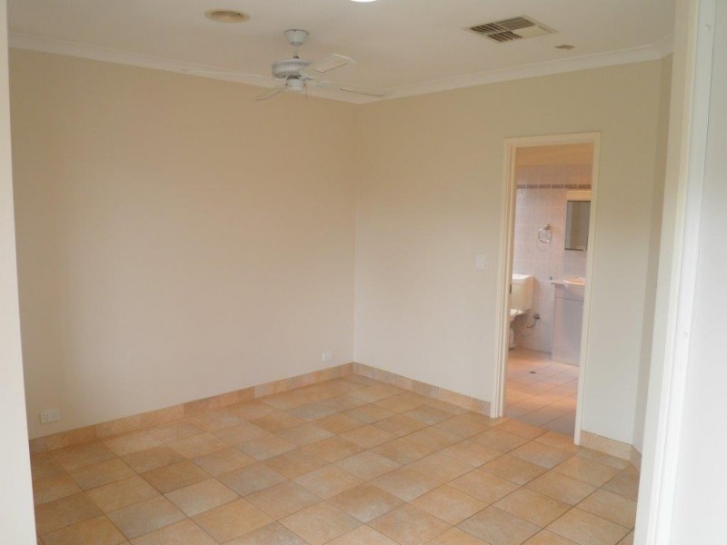 57 Teraglin Way, Warnbro WA 6169