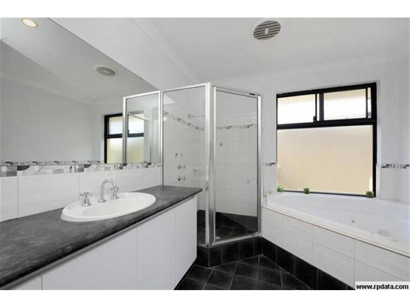 76 Rae Road, Shoalwater WA 6169