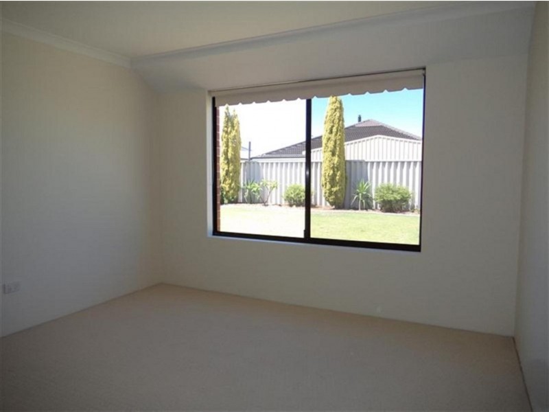 116 San Sebastian Boulevard, Port Kennedy WA 6172