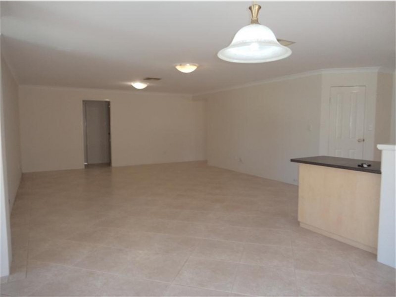 116 San Sebastian Boulevard, Port Kennedy WA 6172