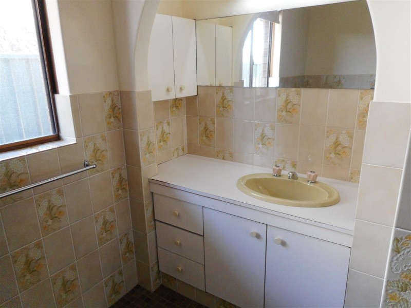 12 Donald Drive, Safety Bay WA 6169