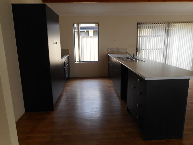 14 Langston Close, Port Kennedy WA 6172