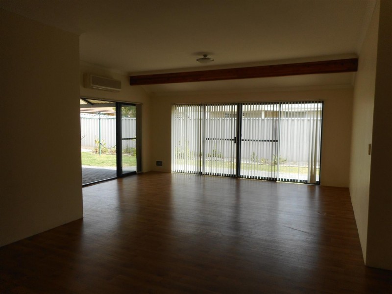 14 Langston Close, Port Kennedy WA 6172