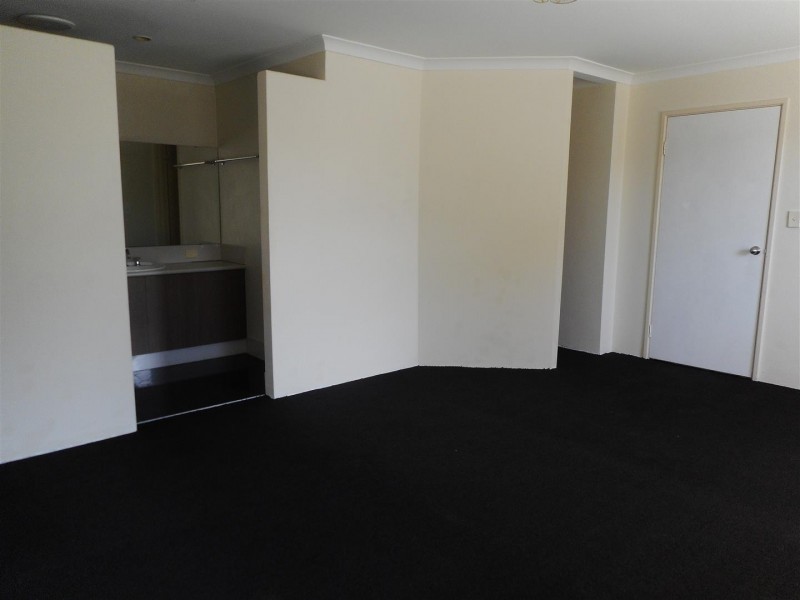 14 Langston Close, Port Kennedy WA 6172