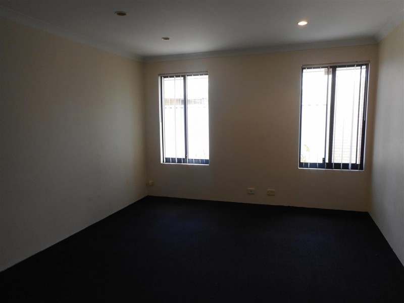 14 Langston Close, Port Kennedy WA 6172