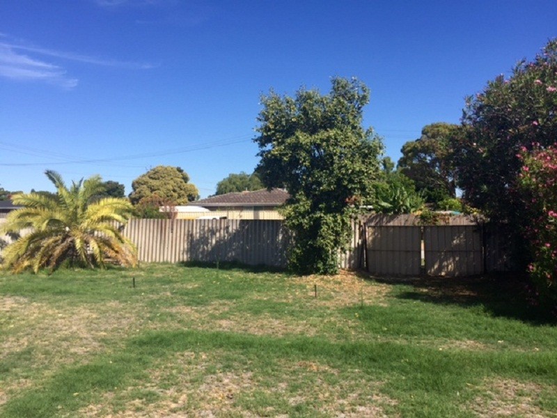 43 Charthouse Road, Safety Bay WA 6169