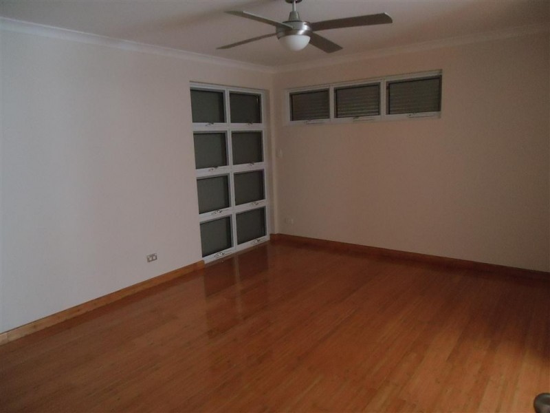 16 Johanna Way, Secret Harbour WA 6173