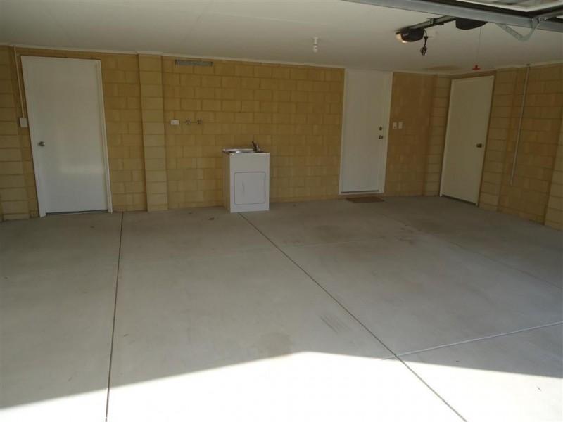 16 Johanna Way, Secret Harbour WA 6173