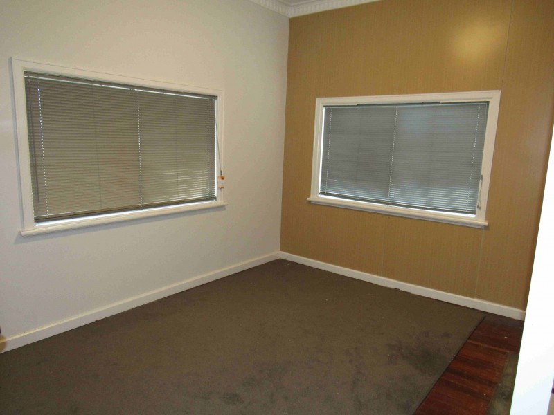 4 Flinders Lane, Rockingham WA 6168