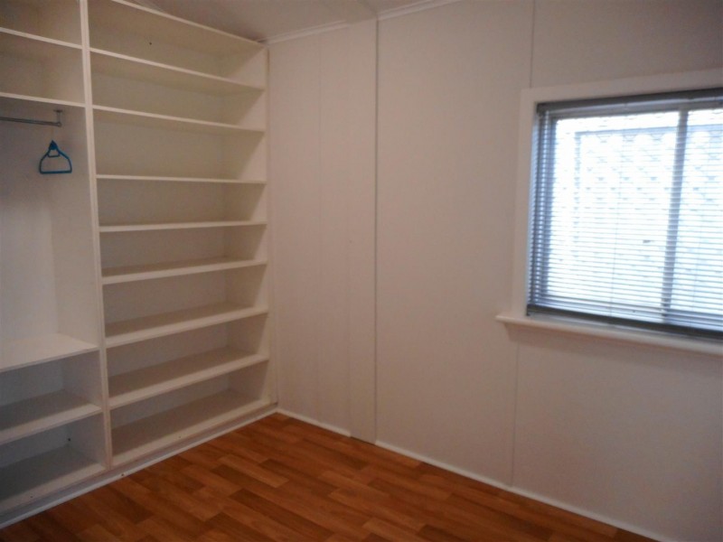 4 Flinders Lane, Rockingham WA 6168