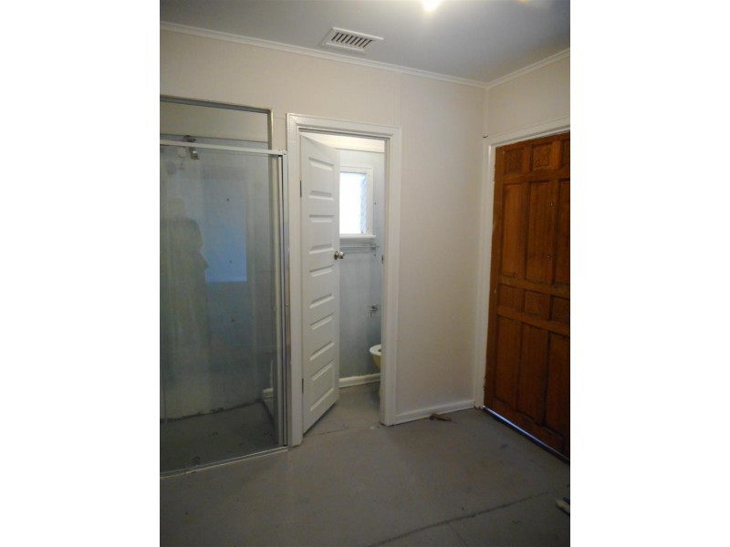 4 Flinders Lane, Rockingham WA 6168