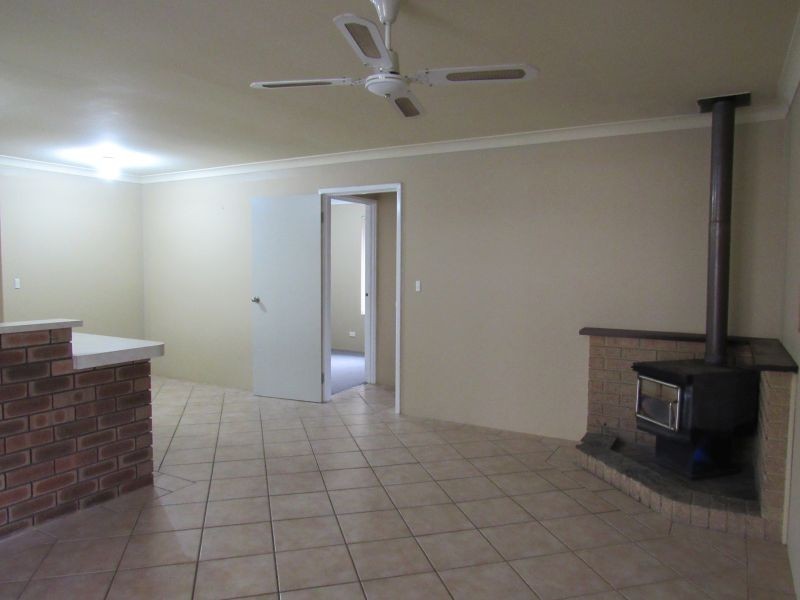 27 Hartland Way, Warnbro WA 6169