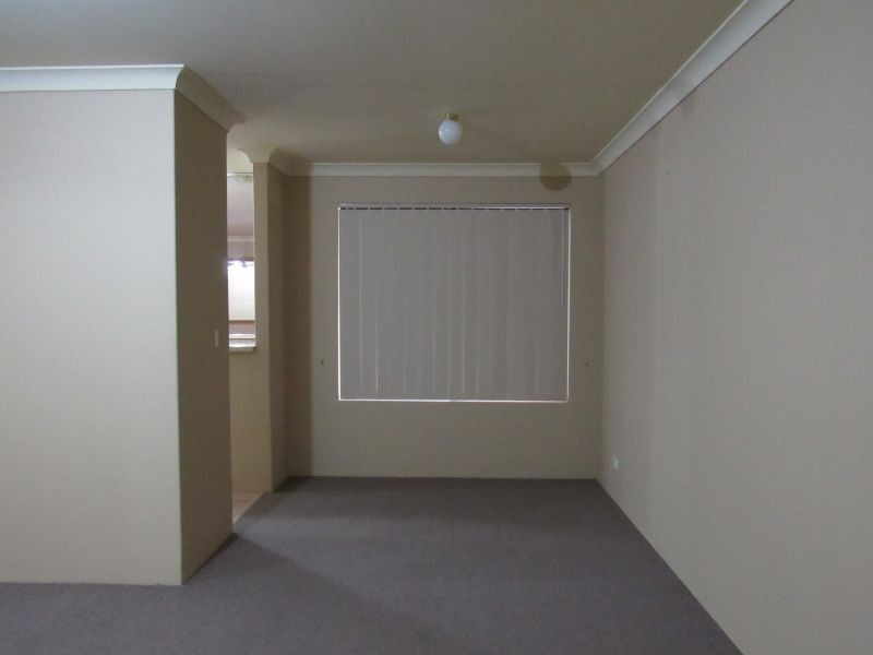 27 Hartland Way, Warnbro WA 6169