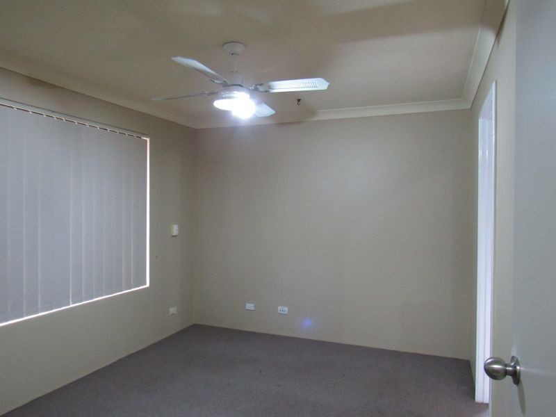 27 Hartland Way, Warnbro WA 6169