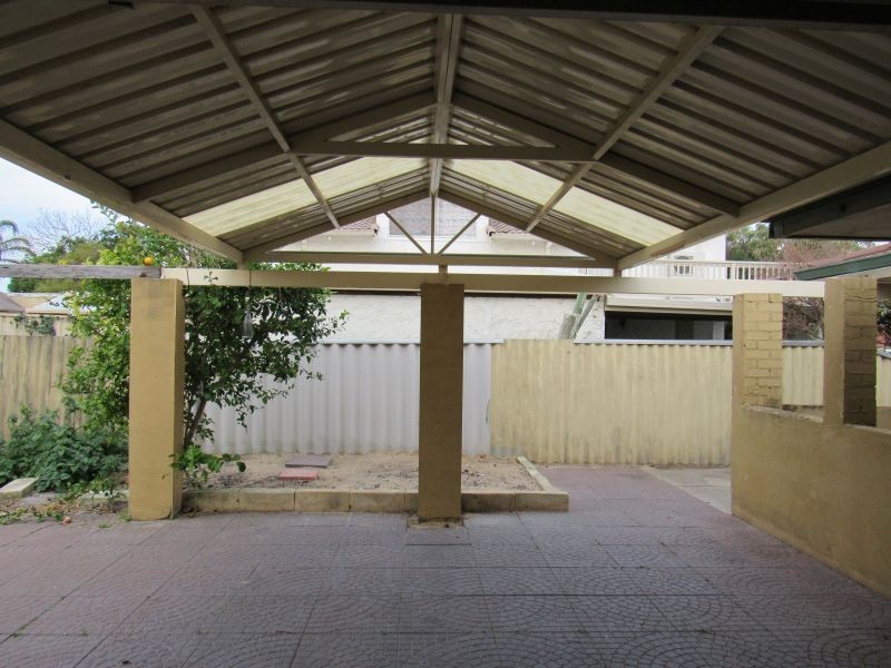 27 Hartland Way, Warnbro WA 6169