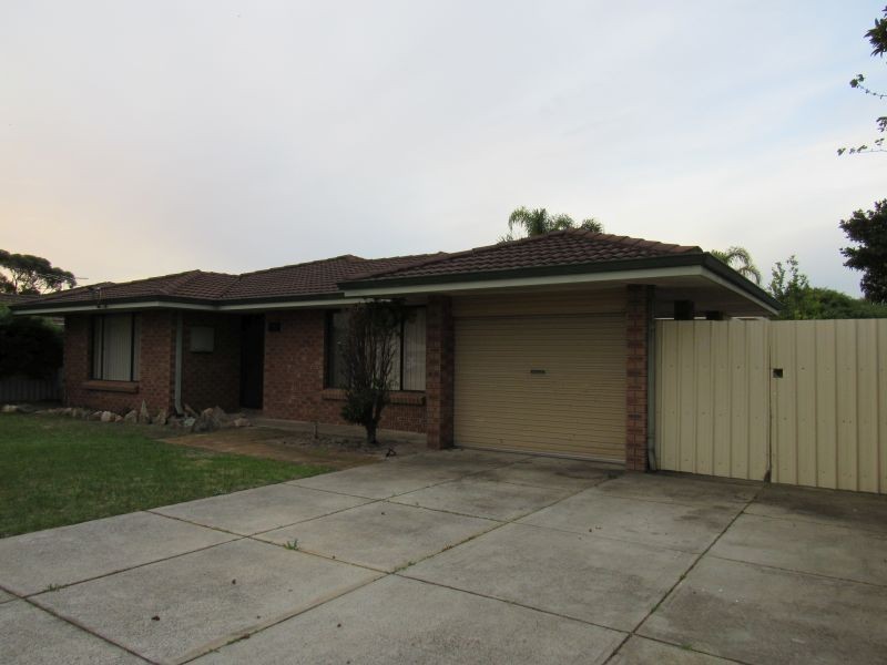 27 Hartland Way, Warnbro WA 6169