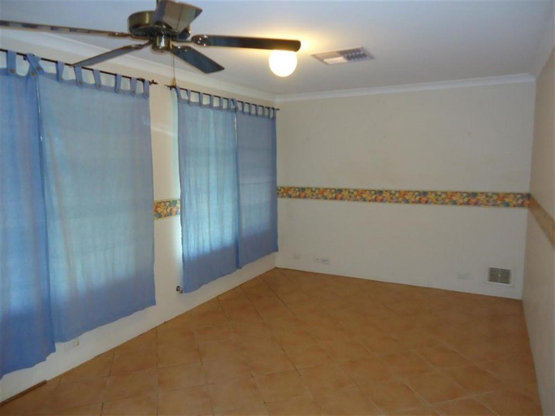 39 Endeavour Drive, Port Kennedy WA 6172