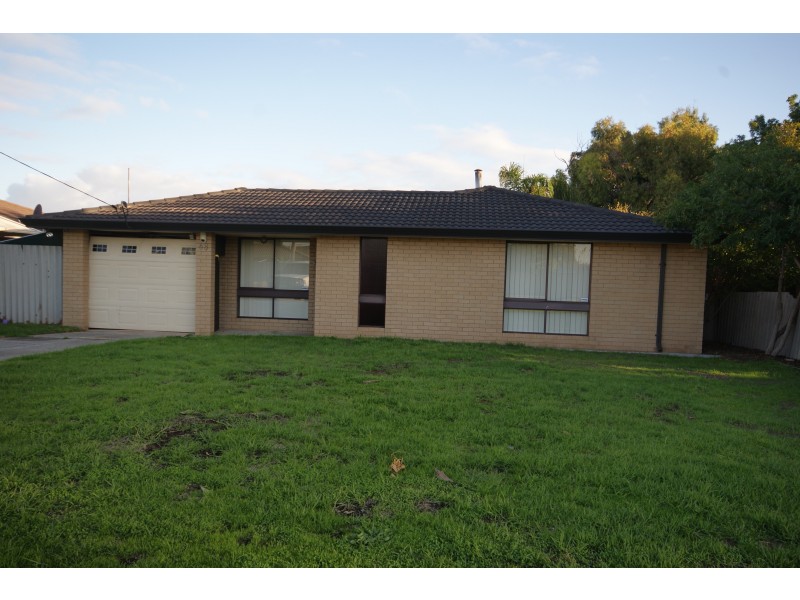 68 Cambridge Crescent, Cooloongup WA 6168