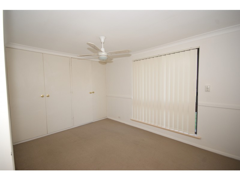 68 Cambridge Crescent, Cooloongup WA 6168