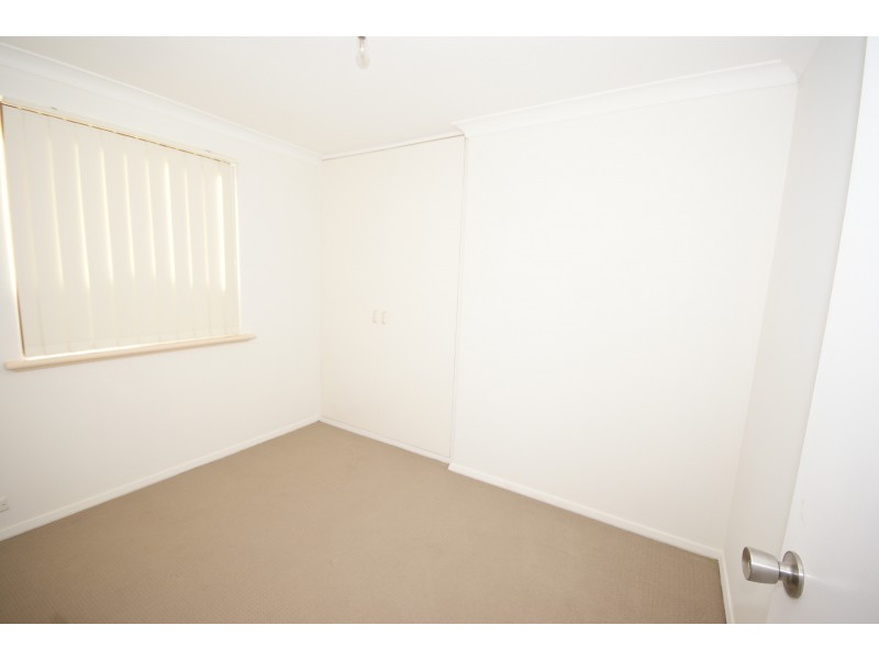 68 Cambridge Crescent, Cooloongup WA 6168